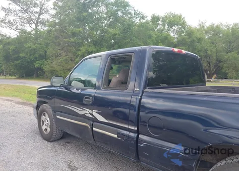 2005 Chevrolet Silverado 1500 Ls z USA, uszkodzony, nr VIN 1GCEC19X75Z229734